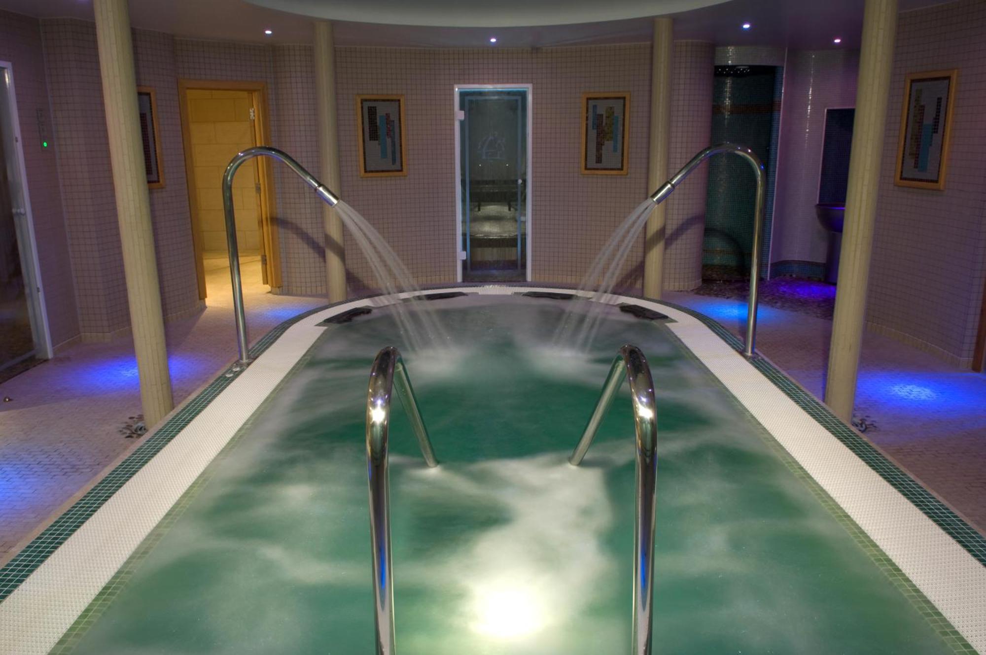 Ufford Park Resort Вудбридж Экстерьер фото